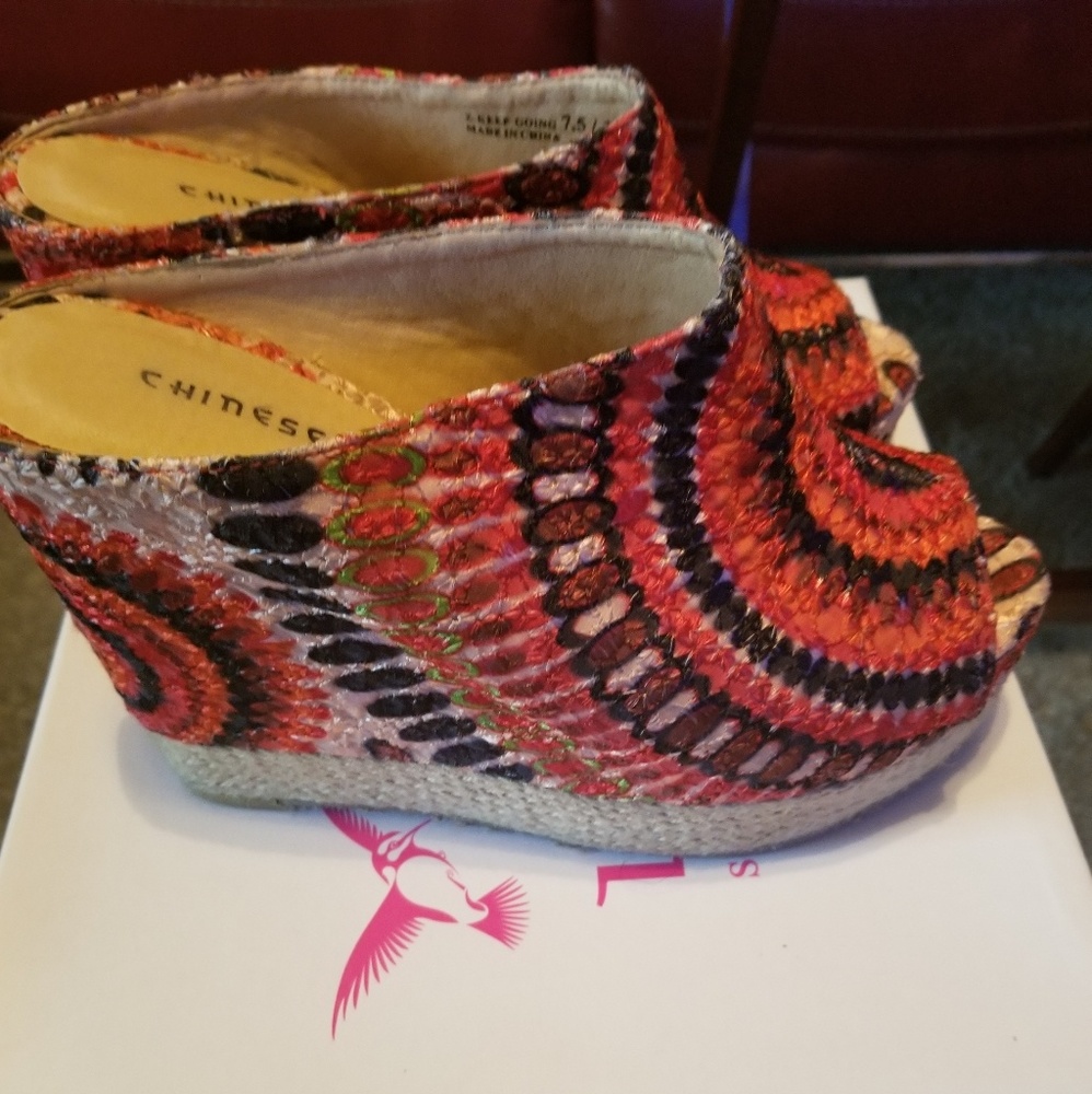 Shoes - Picture 2 of 3